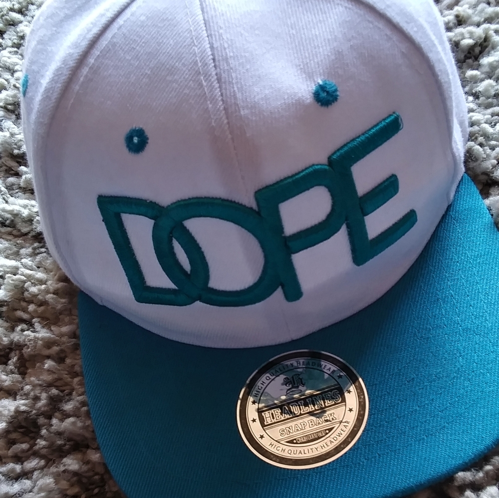 Headlines "DOPE" SNAPBACK Hat
